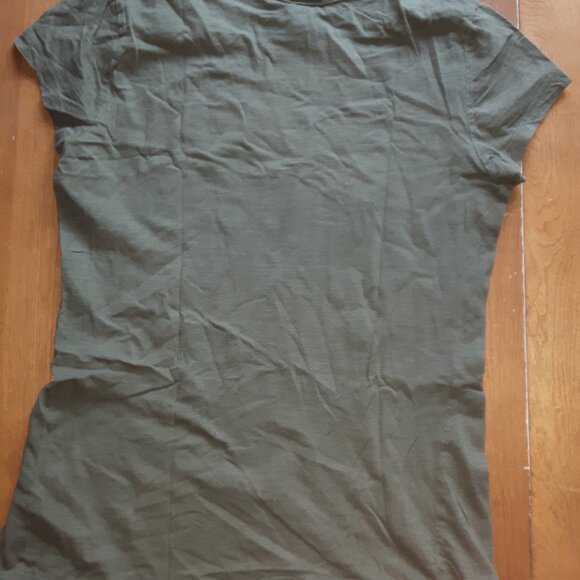 Hello Kitty 2010 camo glitter t-shirt - Picture 5 of 5